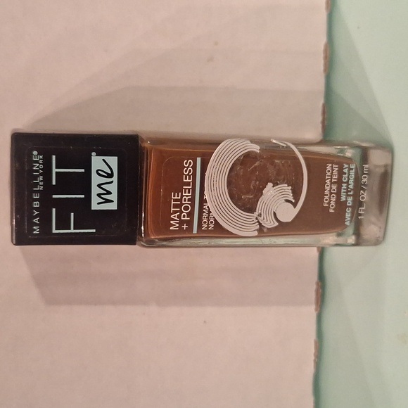 (Java) Maybelline Fit foundation - Picture 1 of 6